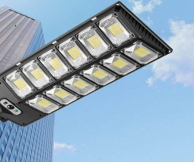 Large Solar Powered Street Light - DMC Wholesale