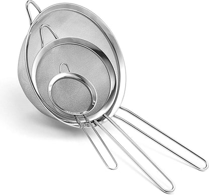 Hand-held Flour Sieve (14cm) - DMC Wholesale