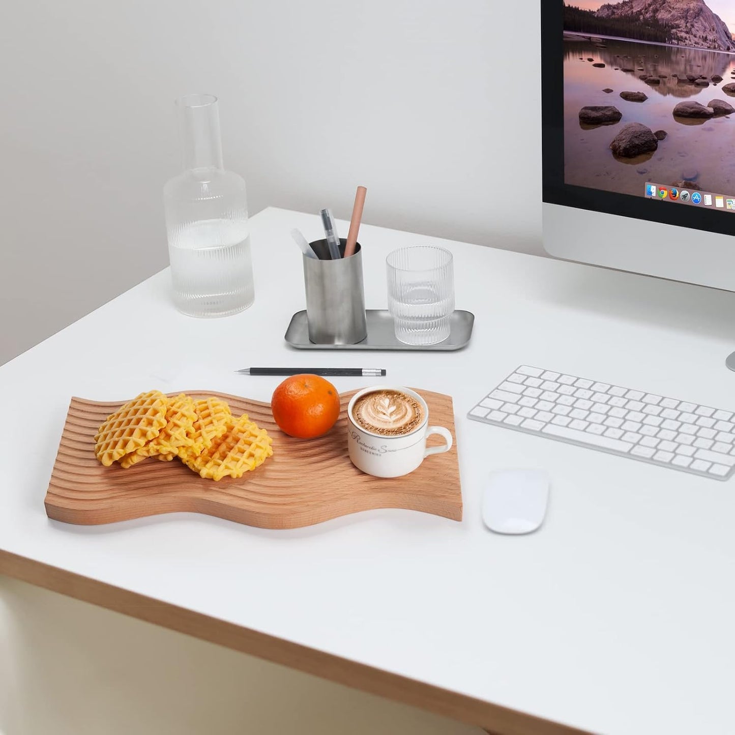 Decorative Spiral Groove Serving Board