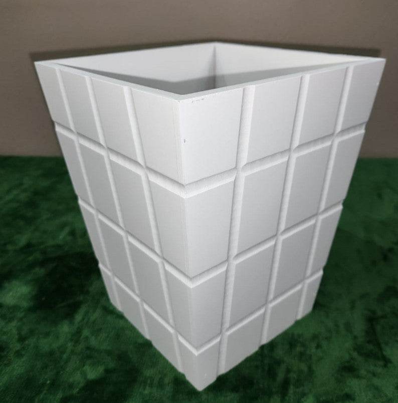 Large Square Flower Pot (24cm) - DMC Wholesale