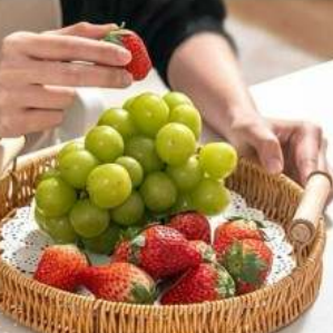 Elegant Round Bamboo Tray Set (3 pcs)