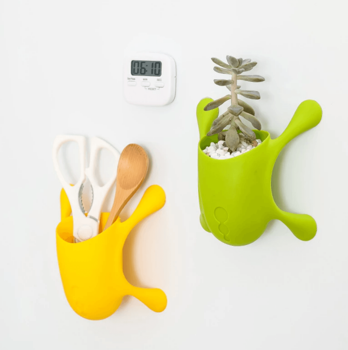 Multiple Suction Cup Wall Mounted Holder - DMC Wholesale